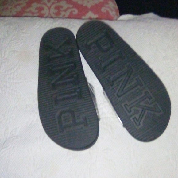 Ladies Pink Sandals - Picture 3 of 7